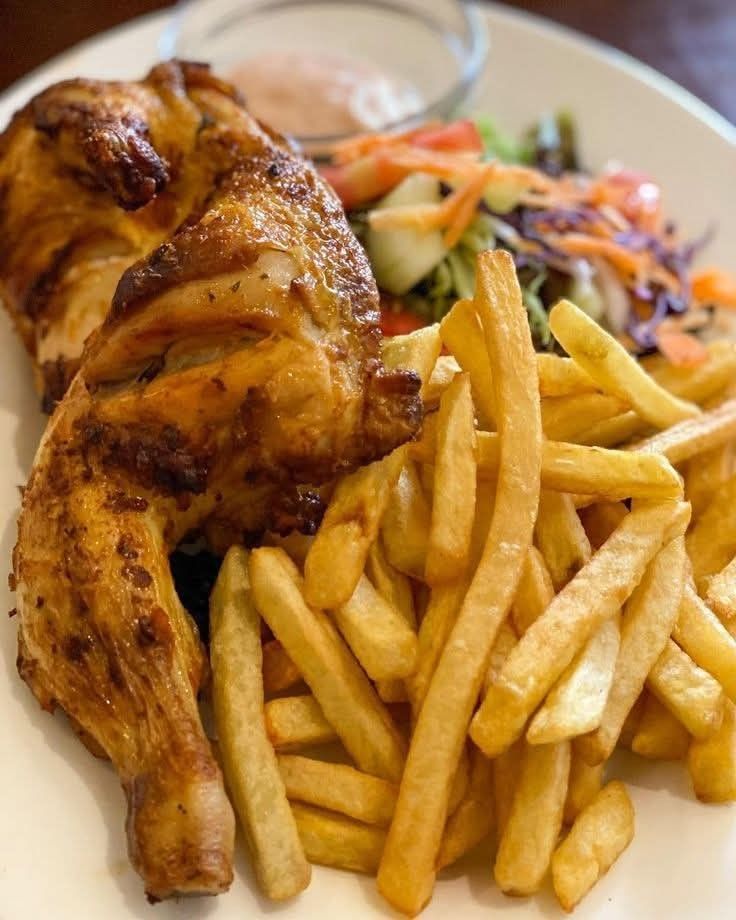 Yam Chip, Salad, Diced Chicken